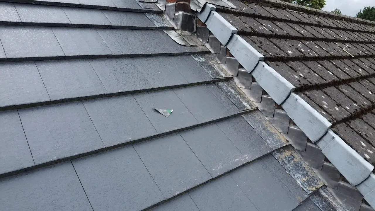 Tile roof junction